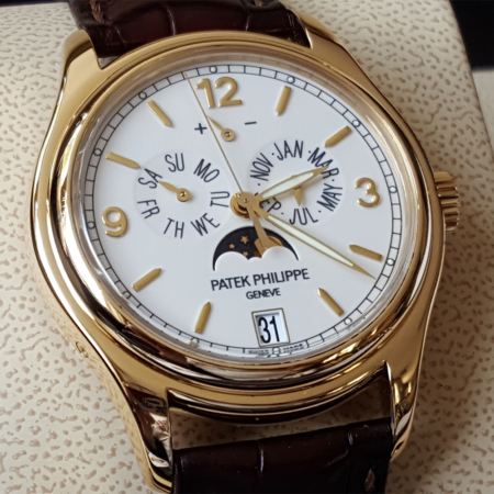 Patek Philippe Complications Annual Calendar in 18k/750 Yellow Gold
